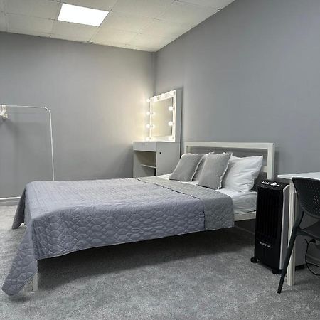 P2B Hostel & Bar Киев Экстерьер фото