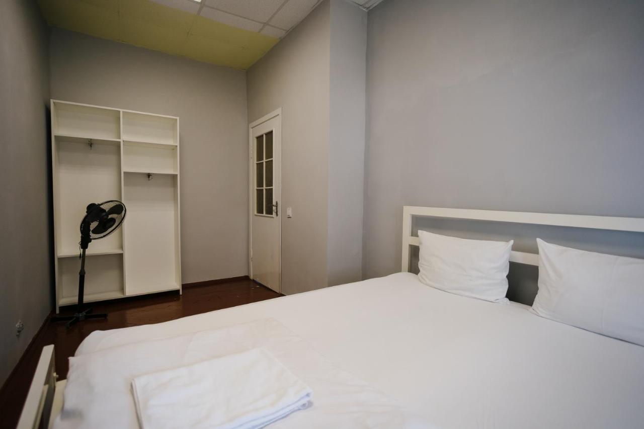 P2B Hostel & Bar Киев Экстерьер фото
