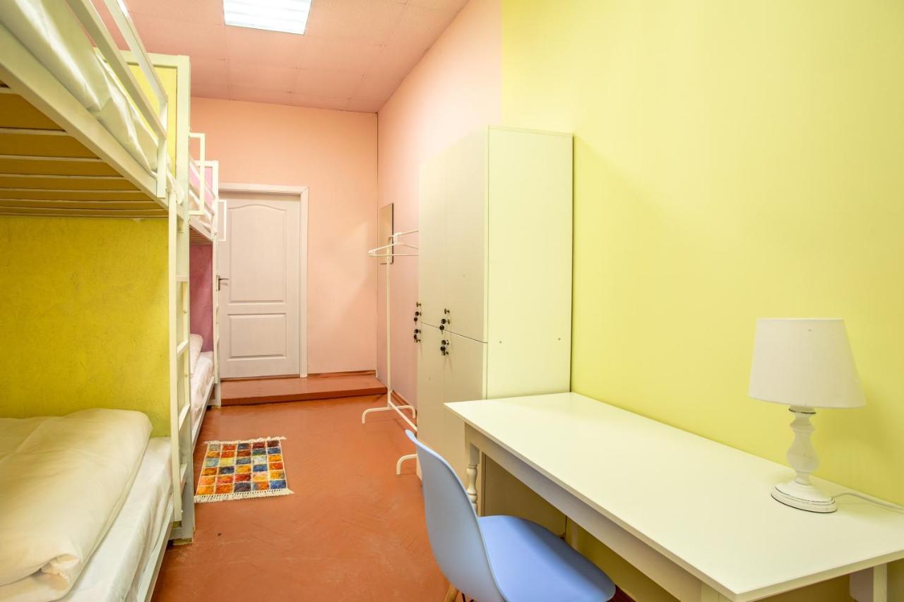 P2B Hostel & Bar Киев Экстерьер фото